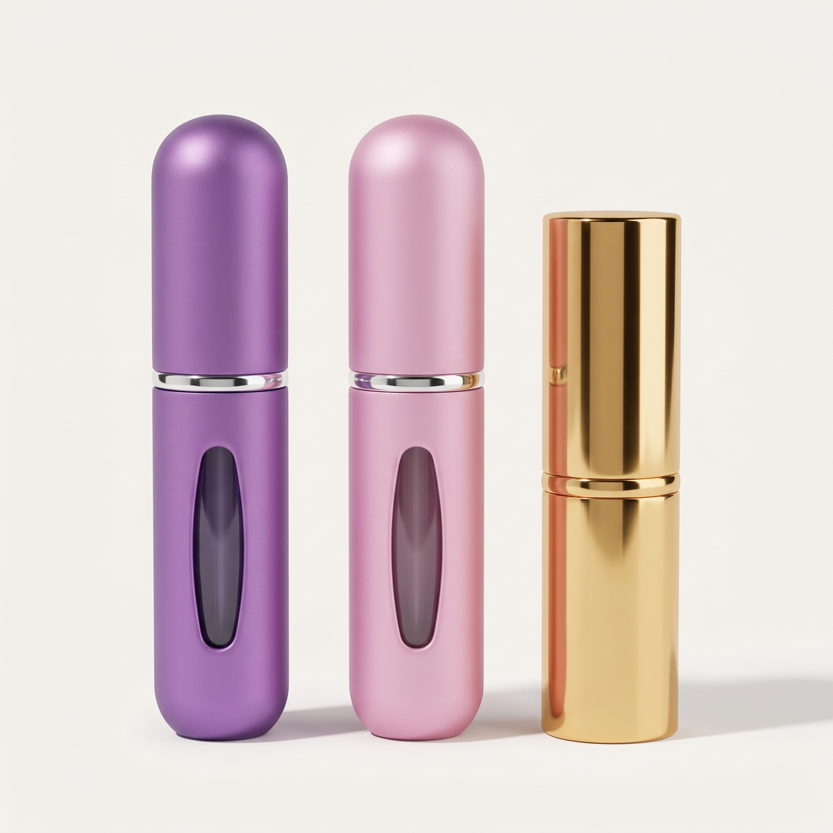 Größenvergleich: Parfümzerstäuber 5 ml etwa so groß wie ein Lippenstift