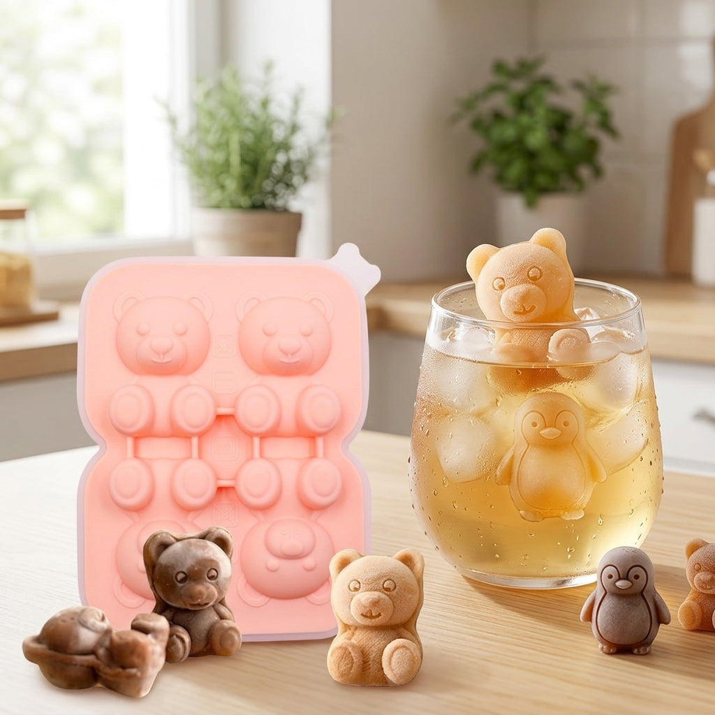 Baeren und Pinguin Eiswuerfel im Glas mit Getraenk